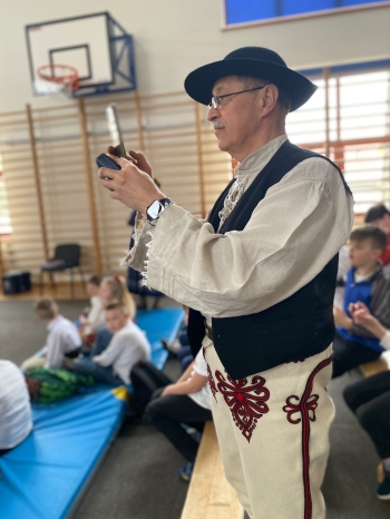 9WhatsApp Image 2026-02-24 at 19.10.42.jpeg