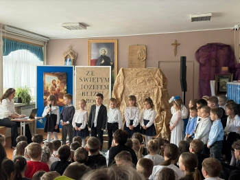 2d1fe46b-b5a9-4049-ad00-5a97278172a7